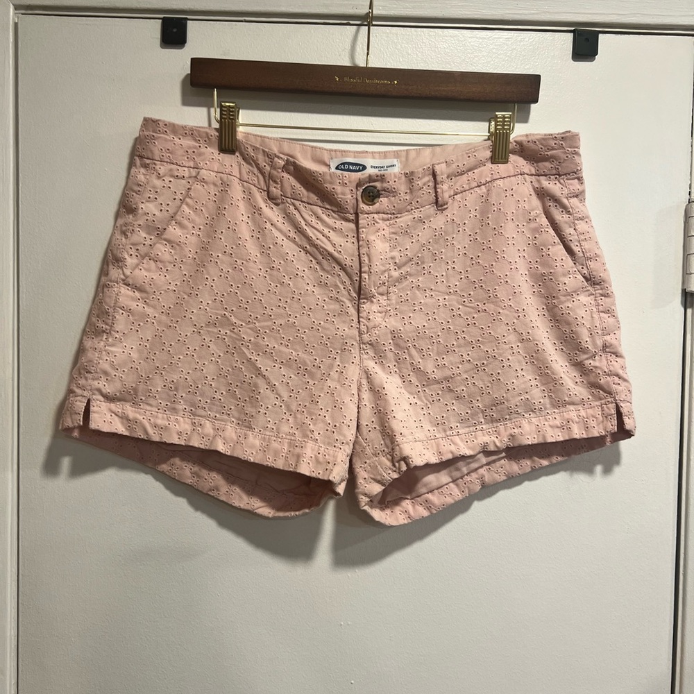 Old Navy Pink Eyelet Women Shorts